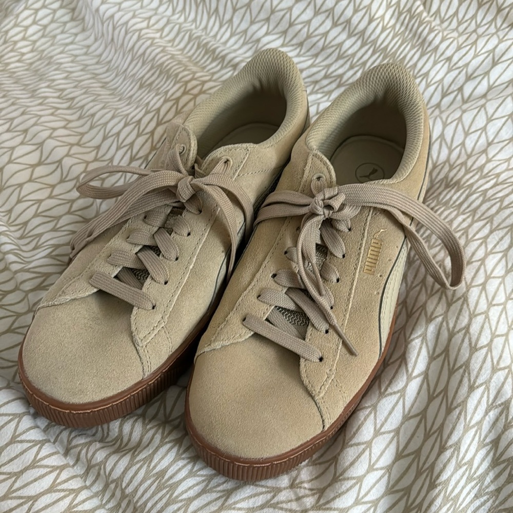 Puma “selflove” sneakers